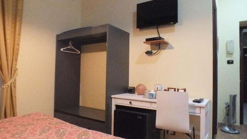 Accommodation Delia Рим Экстерьер фото